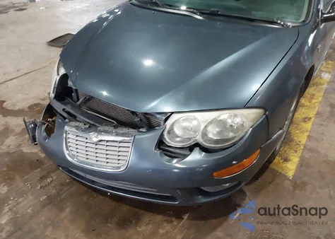 2002 Chrysler 300M из США, поврежденный, VIN 2C3HE66G52H304004